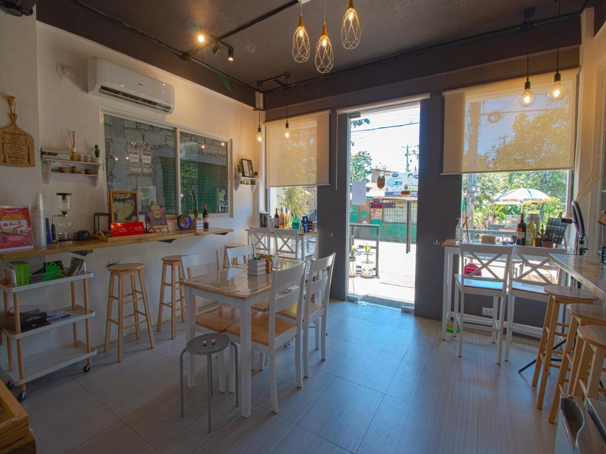 Hometel Barrio House Mactan มักตัน ภายนอก รูปภาพ