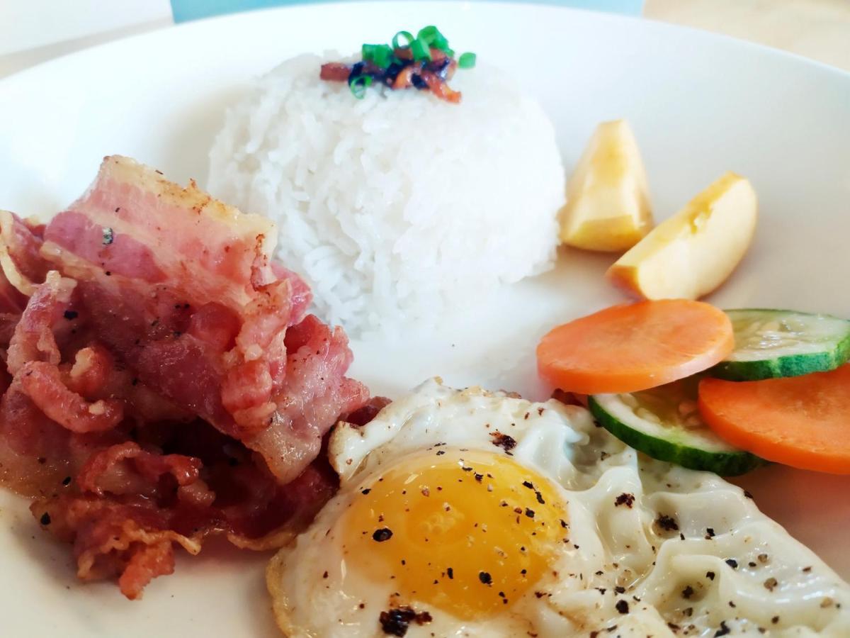 Hometel Barrio House Mactan มักตัน ภายนอก รูปภาพ