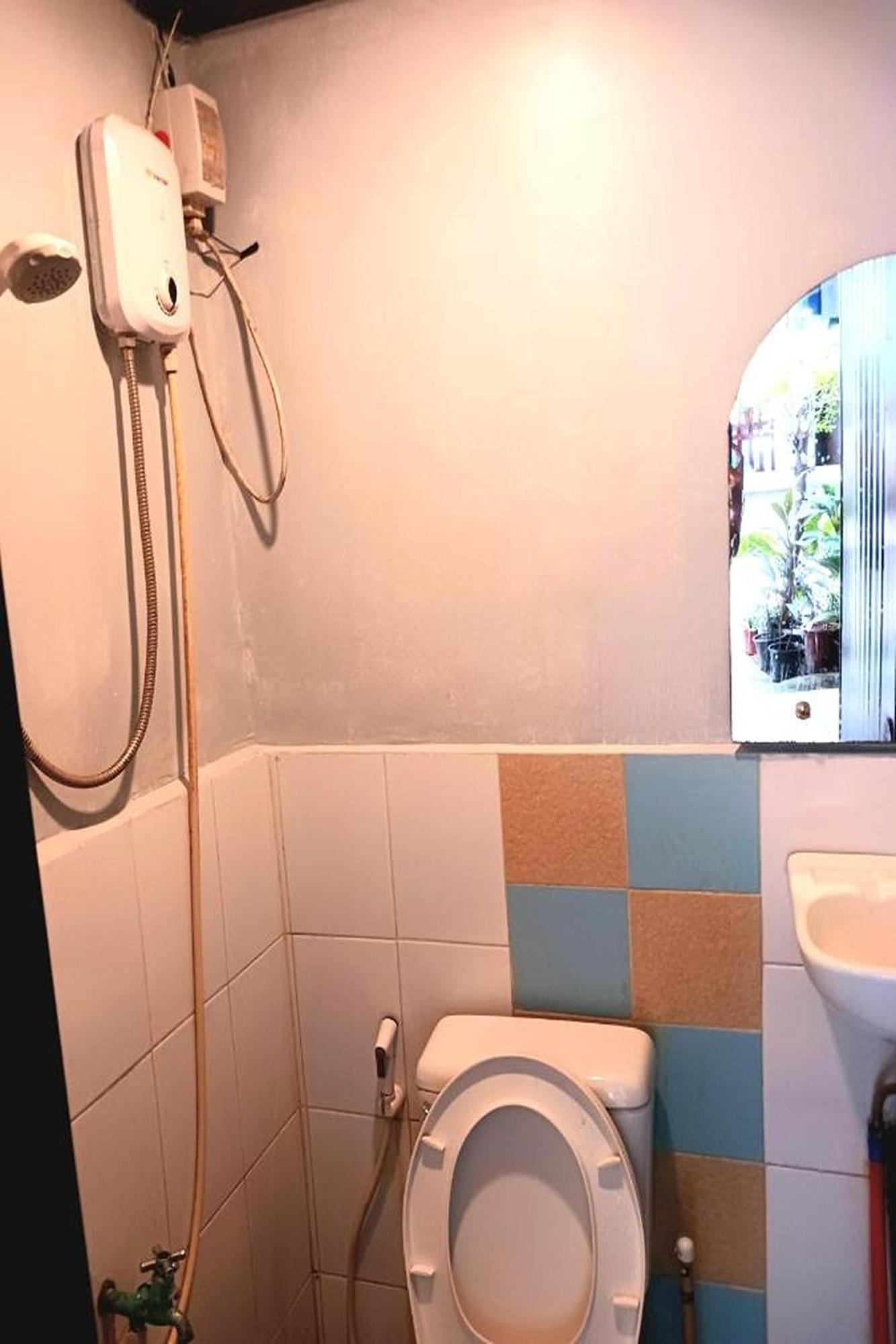Hometel Barrio House Mactan มักตัน ภายนอก รูปภาพ