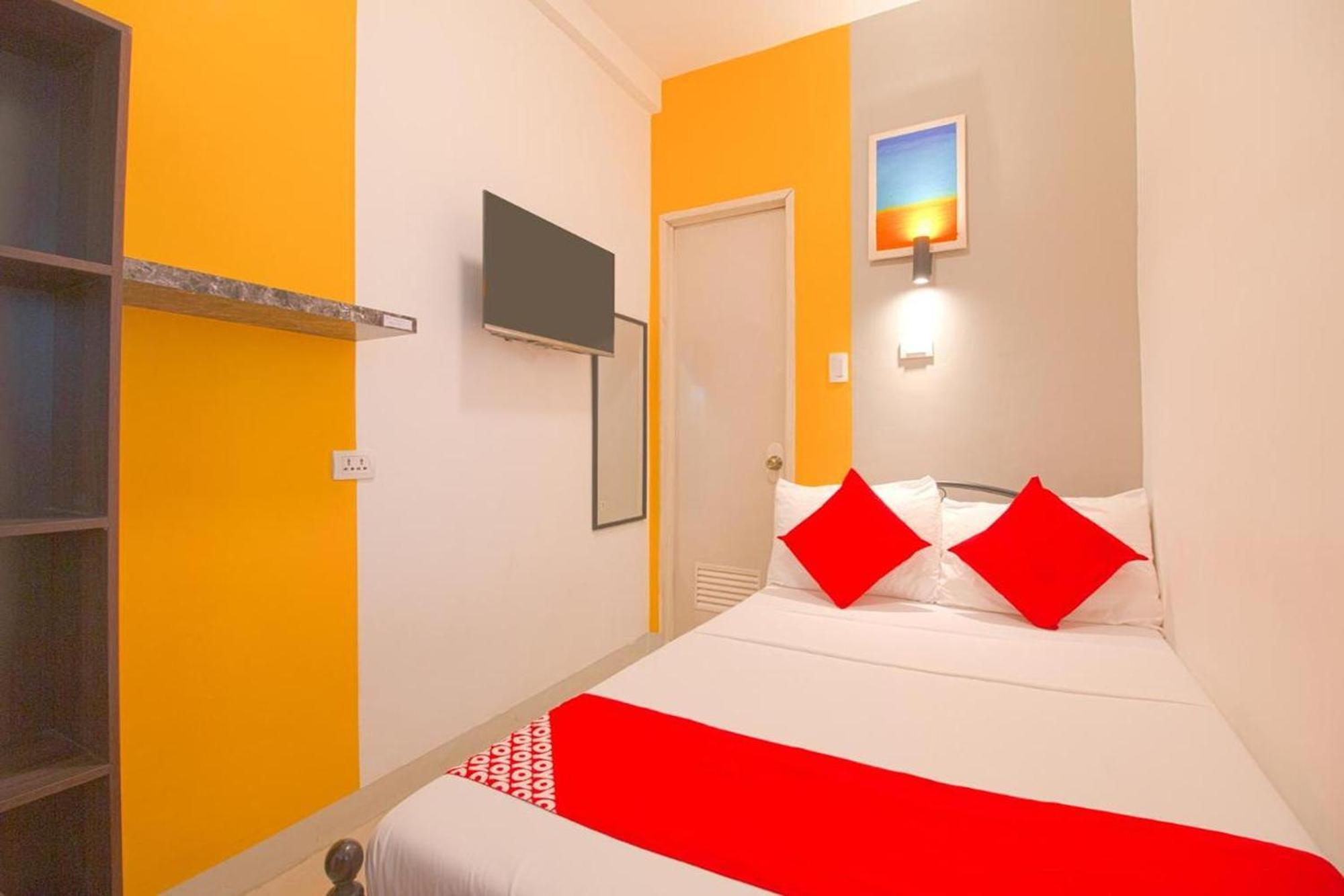 Hometel Barrio House Mactan มักตัน ภายนอก รูปภาพ